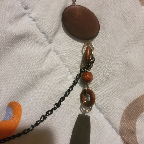 Necklace - Picture 2 of 4